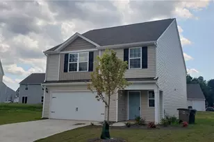 5 Hazelburn Ct, Greensboro, NC 27405 - Photo 2