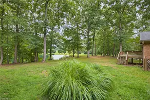 992 Lake Forest Ct, Eden, NC 27288 - Photo 36