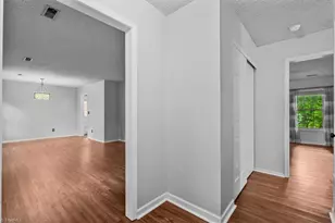 2004 Cottage Pl, Greensboro, NC 27455 - Photo 4