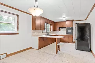 131 River Rd, Boonville, NC 27011 - Photo 8