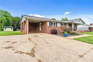 131 River Rd, Boonville, NC 27011 - Photo 28
