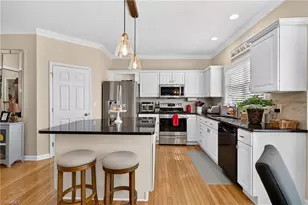 3674 Oak Chase Dr, High Point, NC 27265 - Photo 18