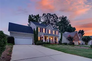 3674 Oak Chase Dr, High Point, NC 27265 - Photo 2