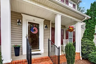 3674 Oak Chase Dr, High Point, NC 27265 - Photo 4