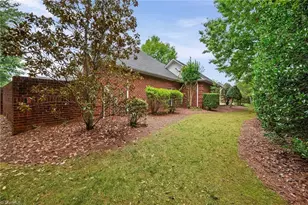 2071 Salisbury Square, Winston-Salem, NC 27127 - Photo 36