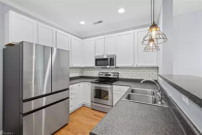 2071 Salisbury Square, Winston-Salem, NC 27127 - Photo 12