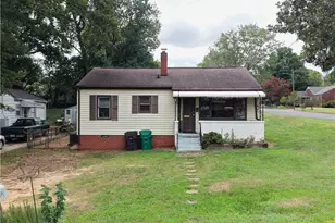 500 Clover Dr, High Point, NC 27262 - Photo 40