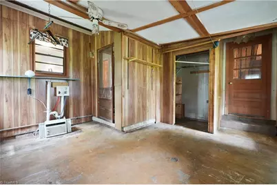 500 Clover Drive, High Point, NC 27262 - Photo 32