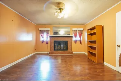 500 Clover Drive, High Point, NC 27262 - Photo 16