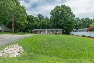 389 Chaney Rd, Asheboro, NC 27205 - Photo 4