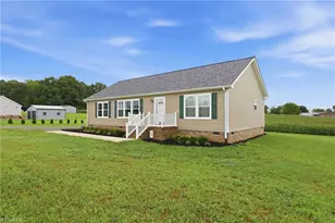 1046 Herberts Dr, Yadkinville, NC 27055 - Photo 36