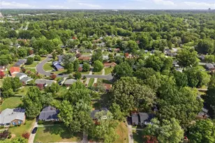 2404 Dulaire Rd, Greensboro, NC 27407 - Photo 30