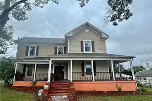 926 S Main St, Mount Airy, NC 27030 - Photo 1