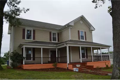 926 S Main Street, Mount Airy, NC 27030 - Photo 2