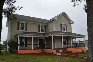 926 S Main St, Mount Airy, NC 27030 - Photo 2