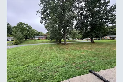 503 Hampton Drive, King, NC 27021 - Photo 16