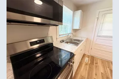 2604 Lyndhurst Avenue, Winston-Salem, NC 27103 - Photo 4
