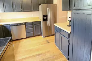 1407 Chestnut Dr, High Point, NC 27262 - Photo 10