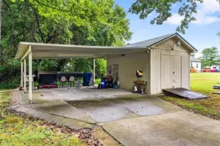 545 Maplewood Cir, Liberty, NC 27298 - Photo 22