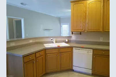 373 Northbridge Drive, High Point, NC 27265 - Photo 6