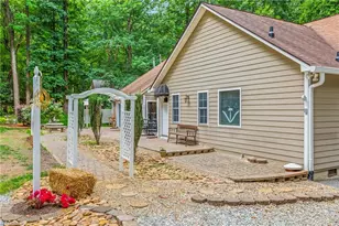 1239 Blackberry Ridge Rd, High Point, NC 27265 - Photo 40