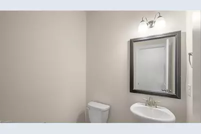 113 Harbor Hill Boulevard, Jamestown, NC 27282 - Photo 2