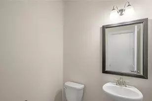 113 Harbor Hill Blvd, Jamestown, NC 27282 - Photo 2