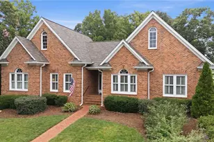 1275 Thornhill Ln, Winston-Salem, NC 27106 - Photo 2