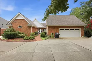 1275 Thornhill Ln, Winston-Salem, NC 27106 - Photo 34