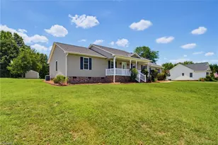 310 Dogwood Acres Ln, Madison, NC 27025 - Photo 2