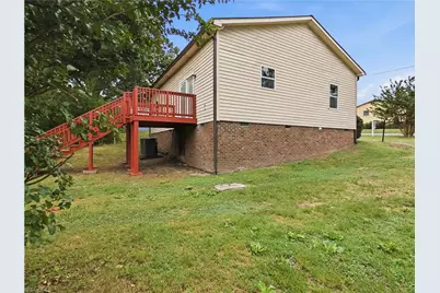 820 Chandler Avenue, Burlington, NC 27217 - Photo 4