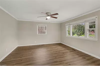 1625 Pichard Street, Greensboro, NC 27401 - Photo 4