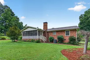 200 Brookview Cir, Jamestown, NC 27282 - Photo 44