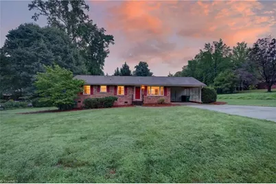 200 Brookview Circle, Jamestown, NC 27282 - Photo 2
