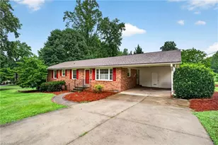200 Brookview Cir, Jamestown, NC 27282 - Photo 4