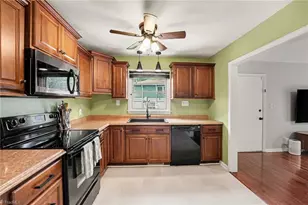 2906 Fairfield Ave, Greensboro, NC 27408 - Photo 8