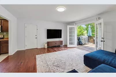 2906 Fairfield Avenue, Greensboro, NC 27408 - Photo 10