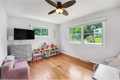 2906 Fairfield Avenue, Greensboro, NC 27408 - Photo 18