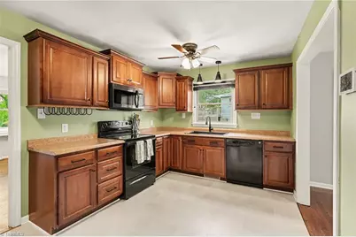 2906 Fairfield Avenue, Greensboro, NC 27408 - Photo 6