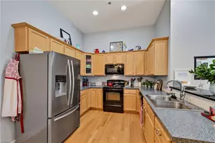 4722 Tatton Park Cir, Winston-Salem, NC 27103 - Photo 10