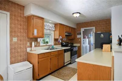 3841 West Avenue #C, Greensboro, NC 27407 - Photo 6