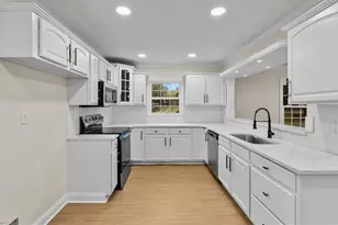 5007 Shoreline Dr, Summerfield, NC 27410 - Photo 8