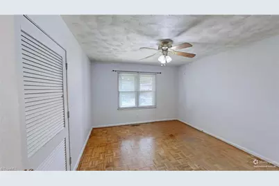 3908 Beverly Hills Drive, High Point, NC 27265 - Photo 32