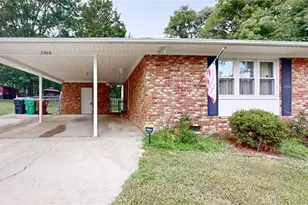 3908 Beverly Hills Dr, High Point, NC 27265 - Photo 2