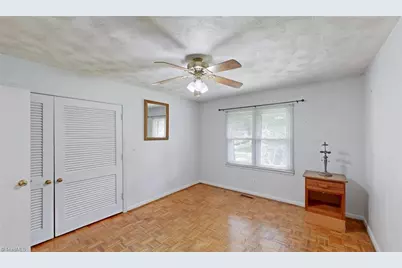 3908 Beverly Hills Drive, High Point, NC 27265 - Photo 34