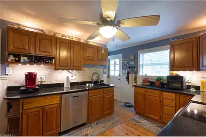 1023 Kearns Avenue, Winston-Salem, NC 27106 - Photo 10
