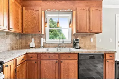 126 Fox Chase Court, Lexington, NC 27295 - Photo 8