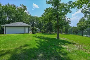628 Ritters Lake Rd, Greensboro, NC 27406 - Photo 32