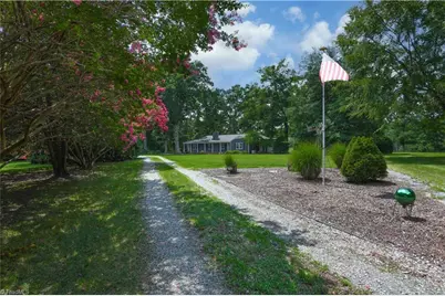628 Ritters Lake Road, Greensboro, NC 27406 - Photo 8