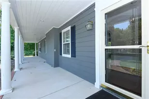 628 Ritters Lake Rd, Greensboro, NC 27406 - Photo 10